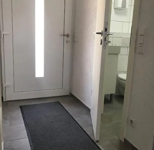 Modernisiertes Gaestezimmer Im Ortskern Apartman Wehrheim